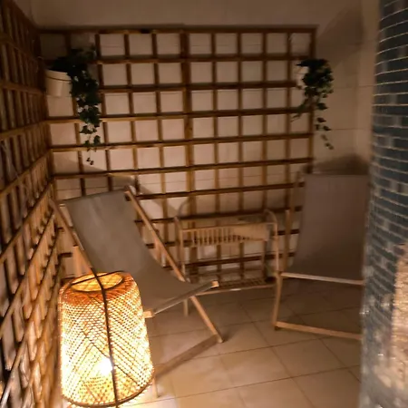 4 Pory Roku アパート