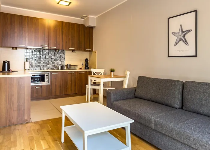 4 Pory Roku 公寓 *